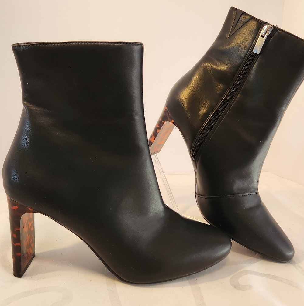 A New Day Black Boots with Tortoise Heel Ankle Bootie Size 8.5